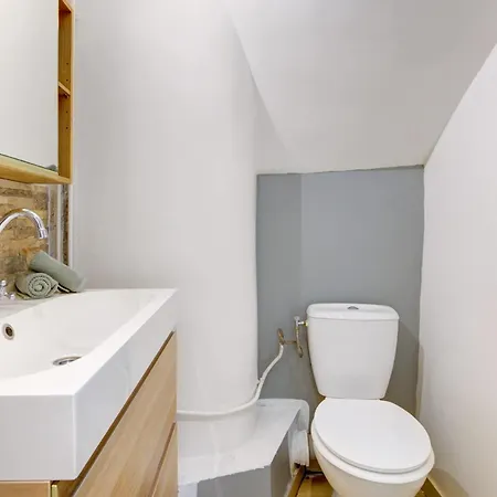 Apartment Bnbnova - Eiffel Tower & Champ De Mars Paris