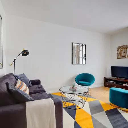 Bnbnova - Eiffel Tower & Champ De Mars Apartment *